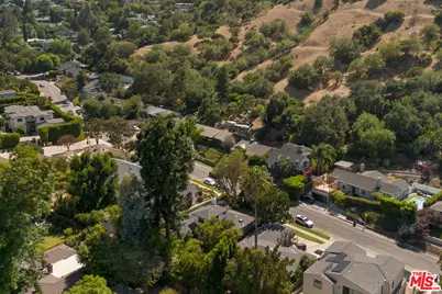 4100 Woodcliff Rd, Los Angeles, CA 91403 - Photo 52