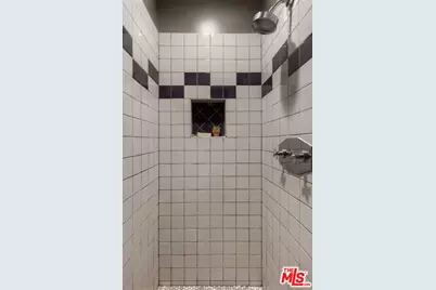 4210 Palmero Dr, Los Angeles, CA 90065 - Photo 32