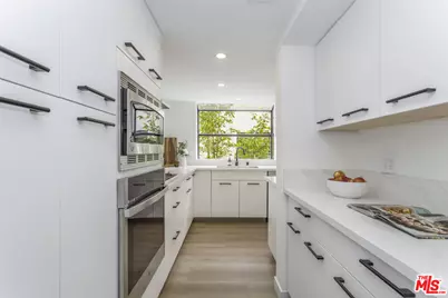 11601 Montana Ave #Ph7, Los Angeles, CA 90049 - Photo 8