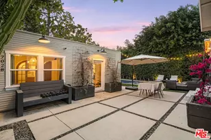7030 De Longpre Ave, Los Angeles, CA 90028 - Photo 42