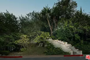 3931 Woodcliff Rd, Sherman Oaks, CA 91403 - Photo 30