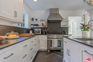 560 S Bronson Ave, Los Angeles, CA 90004 - Photo 24