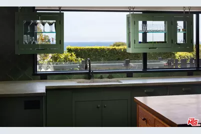 31970 Pacific Coast Hwy, Malibu, CA 90265 - Photo 10