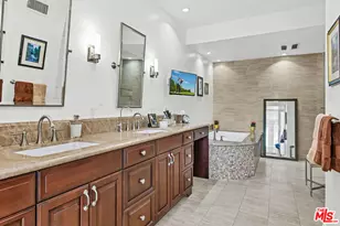 12544 The Vista, Los Angeles, CA 90049 - Photo 24