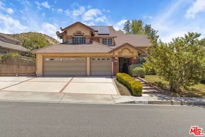 28674 Kathleen Ave, Santa Clarita, CA 91390 - Photo 2