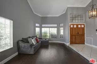 28674 Kathleen Ave, Santa Clarita, CA 91390 - Photo 8