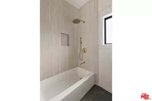 1404 S Wilton Pl, Los Angeles, CA 90019 - Photo 16