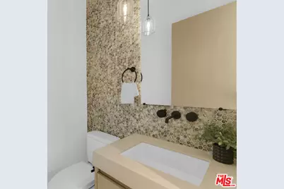 3542 Butler Ave, Los Angeles, CA 90066 - Photo 46