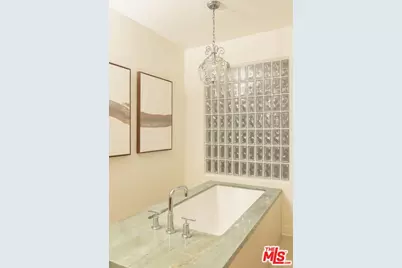 1692 Michael Ln, Los Angeles, CA 90272 - Photo 16