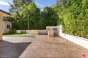 391 S Saltair Ave, Los Angeles, CA 90049 - Photo 44