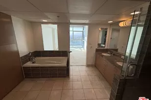 13700 Marina Pointe Dr, Marina del Rey, CA 90292 - Photo 28