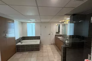13700 Marina Pointe Dr, Marina del Rey, CA 90292 - Photo 30