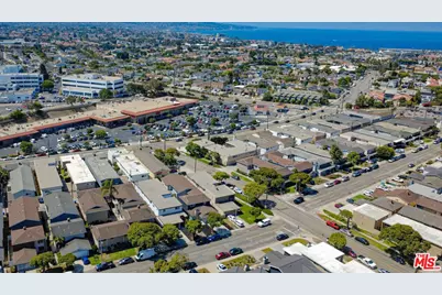 1302 Amethyst St, Redondo Beach, CA 90277 - Photo 6