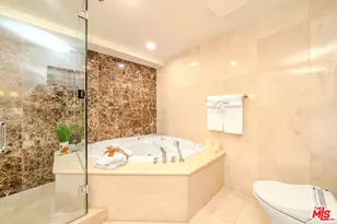 702 S Serrano Ave, Los Angeles, CA 90005 - Photo 20