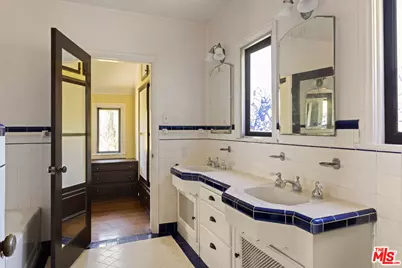 2489 Moreno Dr, Los Angeles, CA 90039 - Photo 40