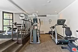 950 N Kings Rd, West Hollywood, CA 90069 - Photo 30