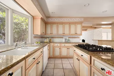 2730 Anchor Ave, Los Angeles, CA 90064 - Photo 10