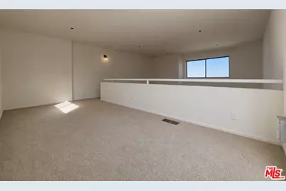 832 3rd St #405, Santa Monica, CA 90403 - Photo 38