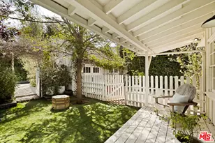 228 S Anita Ave, Los Angeles, CA 90049 - Photo 44
