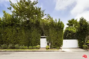 228 S Anita Ave, Los Angeles, CA 90049 - Photo 2