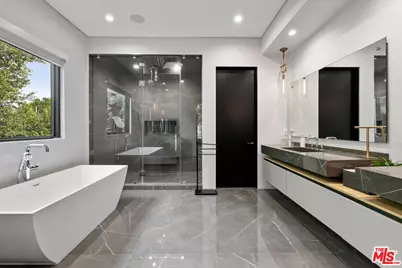 828 N Gardner St, Los Angeles, CA 90046 - Photo 8