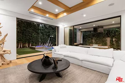 828 N Gardner St, Los Angeles, CA 90046 - Photo 4