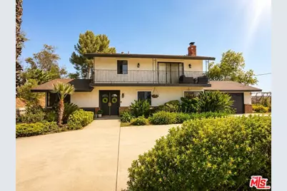 31383 Overcrest Dr, Redlands, CA 92374 - Photo 2