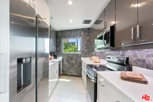 8401 Fountain Ave, West Hollywood, CA 90069 - Photo 22
