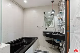 8401 Fountain Ave, West Hollywood, CA 90069 - Photo 38