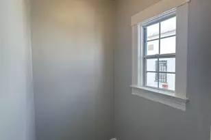 136 W 43rd Pl, Los Angeles, CA 90037 - Photo 20
