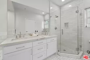 1100 S Clark Dr, Los Angeles, CA 90035 - Photo 16