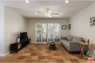 5625 Windsor Way #207, Culver City, CA 90230 - Photo 2