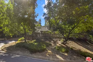 14807 Round Valley Dr, Sherman Oaks, CA 91403 - Photo 26