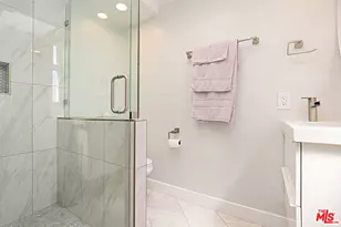 9023 Phyllis Ave, West Hollywood, CA 90069 - Photo 32