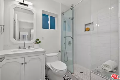 14348 Roblar Pl, Sherman Oaks, CA 91423 - Photo 22