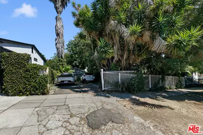 905 Sanborn Ave, Los Angeles, CA 90029 - Photo 26