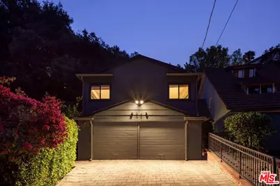8942 Wonderland Ave, Los Angeles, CA 90046 - Photo 32
