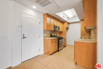 3328 Oakhurst Ave #110, Los Angeles, CA 90034 - Photo 4
