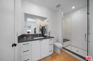 1058 S Plymouth Blvd, Los Angeles, CA 90019 - Photo 34