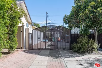 1232 E Harvard St, Glendale, CA 91205 - Photo 22