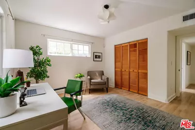 13230 Hesby St, Los Angeles, CA 91423 - Photo 24