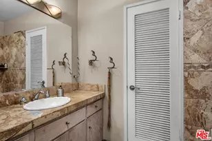1766 Midvale Ave, Los Angeles, CA 90024 - Photo 16
