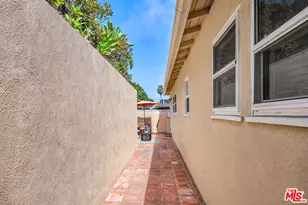 7203 Earldom Ave, Los Angeles, CA 90293 - Photo 36