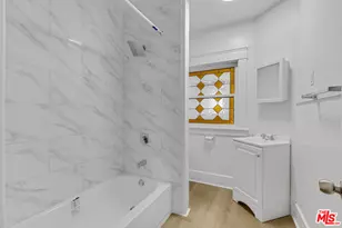 372 W 11th St, Los Angeles, CA 90015 - Photo 10