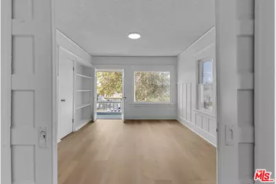 372 W 11th St, Los Angeles, CA 90015 - Photo 12