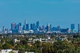 1131 Alta Loma Rd, West Hollywood, CA 90069 - Photo 2