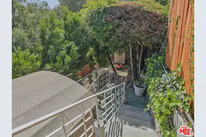 6921 Paseo Del Serra Dr, Los Angeles, CA 90068 - Photo 24