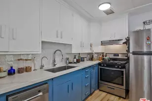 6921 Paseo Del Serra Dr, Los Angeles, CA 90068 - Photo 12