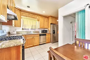 810 S Norton Ave, Los Angeles, CA 90005 - Photo 14