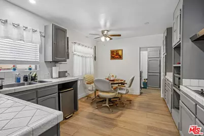 12825 Morning Ave, Downey, CA 90242 - Photo 4